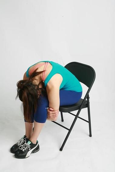 OL健身操：用一把椅子伸展全身肌肉