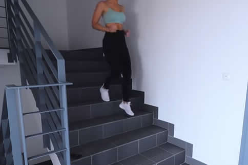 爬楼梯能瘦肚子吗 爬楼梯运动多久瘦身效果好